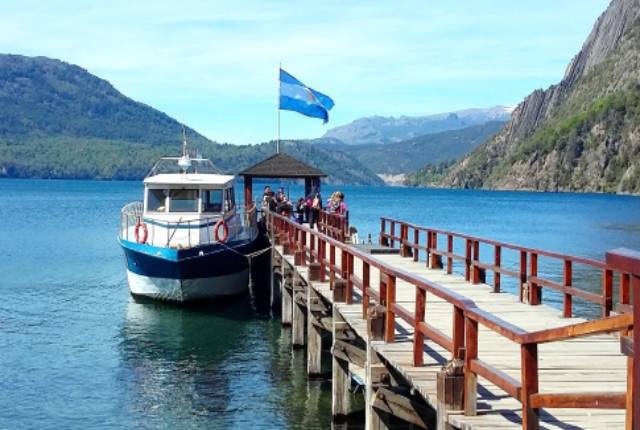 TRASLADO LACUSTRE A QUILA QUINA